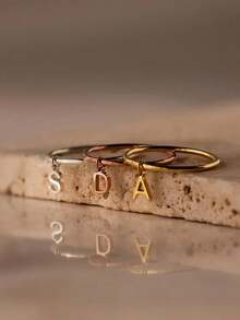 Stainless Steel Personalized Letter Pendant Ring, Customized Letter Pendant Ring, Gold And Silver Small Letter Band Jewelry, Minimalist Style Delicate Stackable Ring, Anniversary Gift - Multicolor - View 4