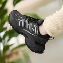 Adidas SHADOW FEVER “下班后鞋” 稳定减震回弹厚底复古休闲厚底运动鞋 - 黑色 - 查看 6