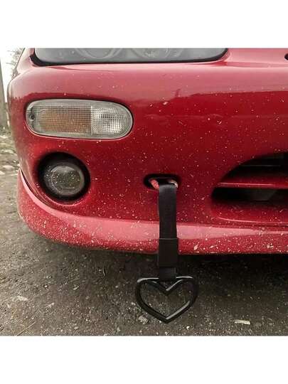 1 chiếc bọc vô lăng hình trái tim, chất liệu nylon bền chắc và vòng bảo vệ cản sau bằng nhựa ABS, thiết kế nhiều màu sắc thời trang, phù hợp cho ô tô, tàu điện ngầm và xe buýt.