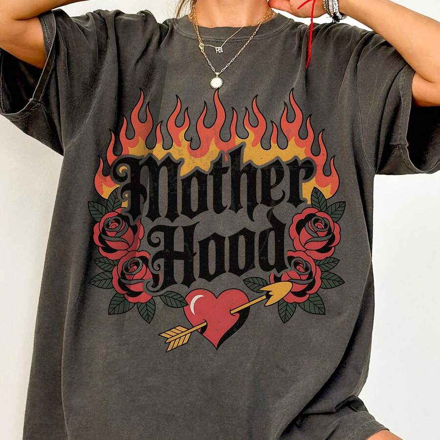 Mother Hood PNG Tattoo Style Edgy Mom Shirt Design Gothic Rose Flame Mom Life PNG Heart Arrow Mom Sublimation Rocker Mam - 黑色 - 查看 1