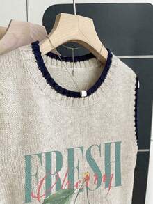 Áo vest nữ không tay cổ tròn mới mùa thu đông, họa tiết quả anh đào tươi tắn, áo tank top dệt len màu kaki viền tương phản, kiểu dáng thường ngày thoải mái cho nữ sinh, áo dệt kim rộng rãi cho mùa thu, áo đi chơi cho nữ, trang phục hàng ngày, lễ tốt nghiệp mùa hè - Màu Khaki - Xem 4