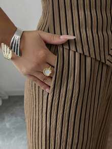 Women's Fashionable Solid Color Textured 2-Piece Set, Including Sleeveless Crew Neck Button Fitted Tank Top And High Waist Loose Straight Leg Pants, Elegant Commuter Style - màu nâu - Xem 8