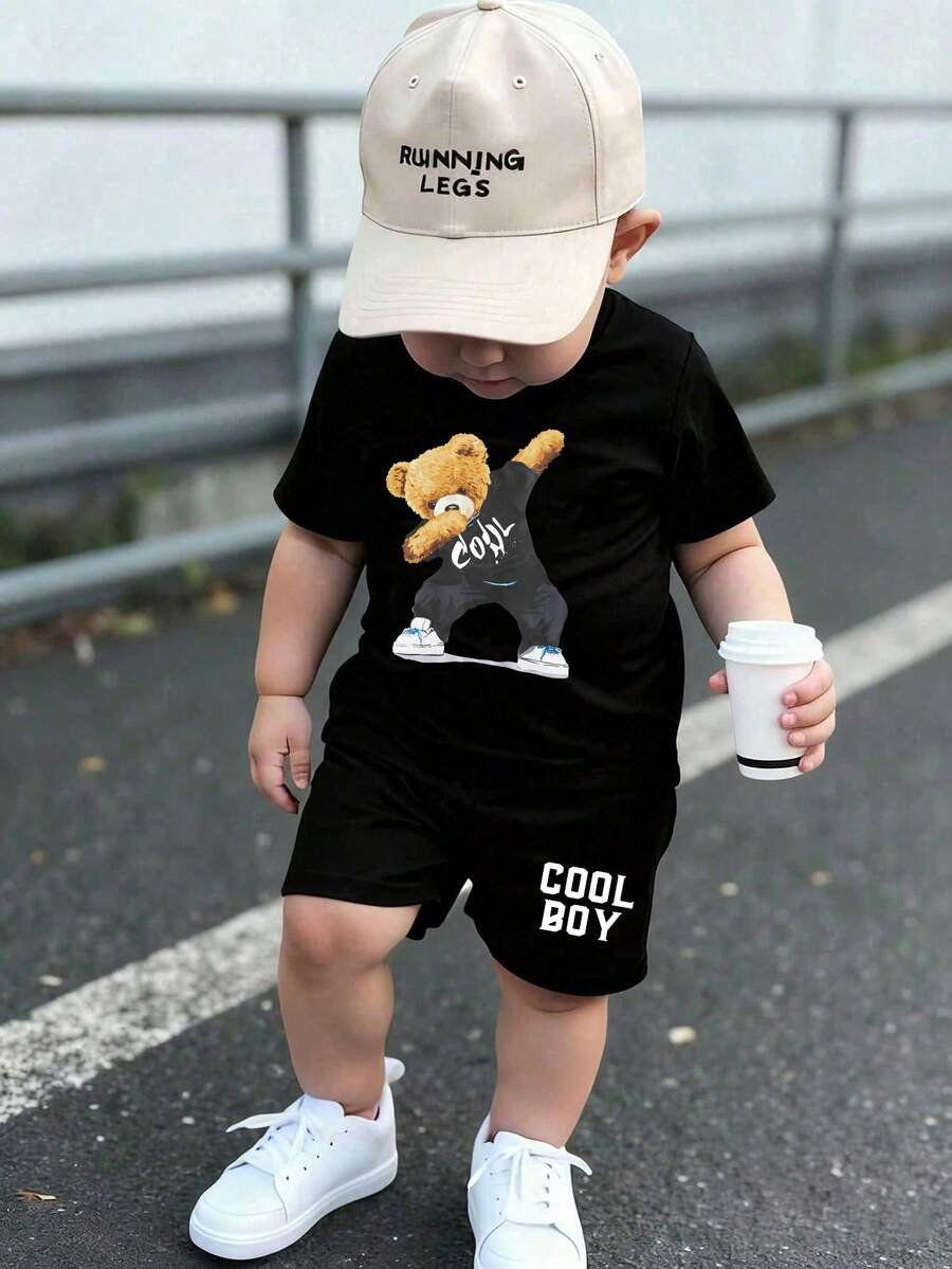 Bộ áo thun ngắn tay và quần short in hình hoạt hình cho bé trai. - màu đen - Xem 1