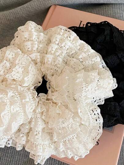 1 chiếc phụ kiện tóc ren dệt màu đen trắng thanh lịch, băng đô cài tóc họa tiết hoa bằng lụa giả đa năng, chất liệu mềm mại và bền chắc, là phụ kiện trang trí tóc lý tưởng cho phụ nữ, đặc biệt phù hợp với kiểu tóc đuôi ngựa. Có thể dùng làm phụ kiện tóc, kẹp tóc, băng đô, dây buộc tóc, scrunchie và nhiều hơn nữa.