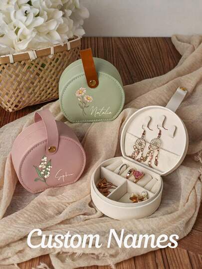 Hộp trang sức khắc tên cá nhân cho phù dâu, Hộp trang sức du lịch cá nhân hóa, Hộp trang sức hoa theo tháng sinh, Quà tặng phù dâu, Quà hoa sinh nhật, Quà tặng ngày lễ cho bạn bè, Hộp trang sức du lịch, Quà tặng tốt nhất cho thiếu nữ, Quà Giáng sinh cho quý bà, Hộp trang sức du lịch, Quà tặng trang sức độc đáo, Quà tặng phù dâu, Hộp trang sức cưới, Hộp trang sức nhỏ du lịch, Hộp trang sức hoa, Hộp trang sức cô dâu, Hộp trang sức cho mẹ