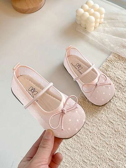 1 Pair Girls' Firework Mesh Hollow Soft Bottom Flat Shoes, Girls/Toddlers Fashion Hollow Sandals Casual Style, New Chinese Style Bowknot Hanfu Shoes, Spring/Summer (Shoes Run Small, Please Order According To Actual Insole Length, Insole Length = Foot Length + 1 Cm)