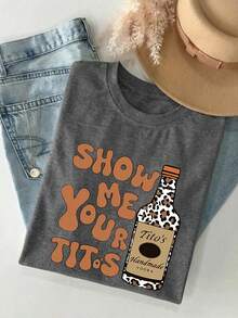 Y2K Style Women's Summer Top, Cute And Fun. Featuring Tito's Vodka Funny References, Leopard Print Wine Bottle Illustration, Retro Wave Font, American Playful Style, Cartoon Letter Pattern Printed Women's T-Shirt. Suitable For Various Occasions, As A Gift For Festivals, Birthdays, Music Festivals, Casual Wear, Versatile And Comfortable, For Beach Vacations, Simple And Fashionable, Suitable For Women And Girls' Daily Wear. - 深灰色 - 查看 2