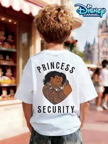 This Disney "Moana" Maui Double-Sided Printed T-Shirt For Boys Aged 4-12 Features A Mini Maui Head On The Front And A Large Maui Image With Distressed Slogans On The Back. The Totem Lines And American Distressed Texture Add Rich Detail And A Unique Touch. It Can Be Paired With Wide-Leg Jeans, Cargo Shorts, Athletic Joggers, Or Casual Trousers, Making It Suitable For Theme Park Visits, Family Trips, Daily School, Outdoor Camping, Birthday Parties, And Other Occasions. It Is Skin-Friendly And Breathable, Easily Creating A Cool American Retro Style. - trắng - Xem 2