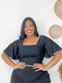 Plus Size Cropped Blouse With Batwing Sleeves. - Negro - Ver 2