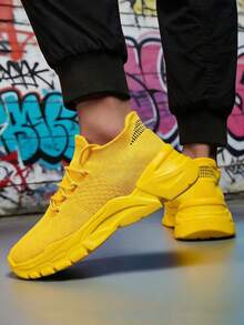 Zapatillas deportivas amarillas para hombre, resistentes, con suela exterior reforzada y diseño antideslizante, ideales para actividades al aire libre, el trabajo o la escuela. Un regalo práctico. - Amarillo - Ver 3