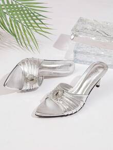 Mẫu sandal mũi nhọn mới mùa hè 2026, sandal đế bệt xếp ly đính đá và khóa kim loại, sandal cao gót hở mũi gót mỏng dành cho nữ. - Bạc - Xem 7