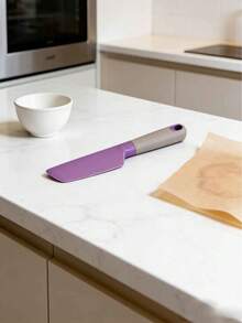 1 pieza Espátula de silicona para pasteles, cuchara mezcladora, raspador de mermelada, cuchillo para mantequilla resistente al calor, herramienta de mezcla y horneado, utensilios de cocina suaves y antiadherentes, adecuados para cocinar, hornear, mezclar crema de pastel y raspar mantequilla - Ver 4