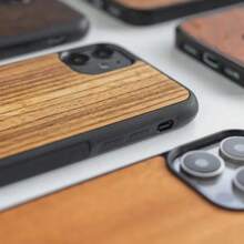 Funda de teléfono de madera personalizada | Grabado de foto personalizada | Arte de línea dibujado a mano - Multicolor - Ver 8