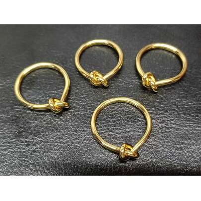 Anillo de latón anudado hecho a mano, enchapado en oro de 18K pulido, artesanía de lujo