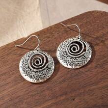 Vintage Minimalist Hammered Spiral Hollow Pendant Earrings, Handmade Jewelry For Women, Suitable For Daily And Various Occasions, A Delicate Surprise Gift For Ladies - Silver - View 3