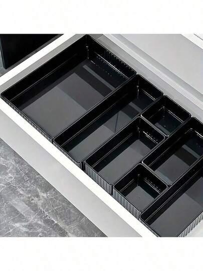 مجموعة صندوق تخزين مكياج متعدد الوظائف أسود 2/4/6/7/10 قطعة، مناسب لتنظيم العطور ومستحضرات العناية بالبشرة والمستحضرات التجميلية. تصميم حجرات شفافة، رائع لتخزين المنعشات والعينات.