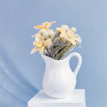 1个植绒牛奶瓶微型花，微型花卉，娃娃屋人造盆栽，迷你花卉装饰，人造花卉摆件，装饰花，花卉模型，DIY工艺配件，娃娃屋客厅卧室花卉装饰，微缩场景摄影道具，8厘米 x 6厘米，适用于OB11小型娃娃BJD微缩模型 - 4色牛奶瓶植絨小花 - 查看 13