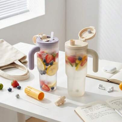 1个便携式水瓶，带茶漏和吸管，塑料材质，适用于牛奶、咖啡、茶等饮品，850毫升透明水杯，可重复使用，防漏设计，适合学生和成人使用，可用于学校、办公室、露营、野餐、旅行、徒步等场合。