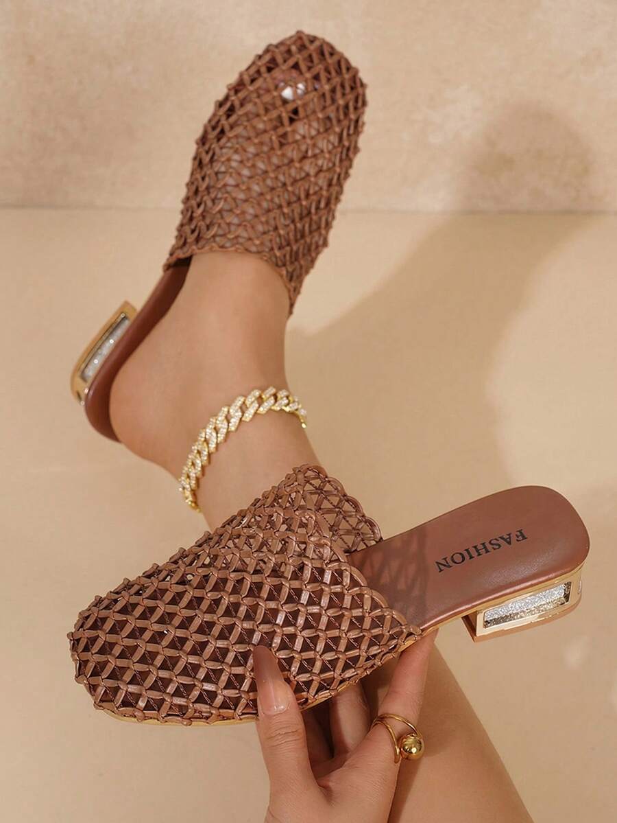 planare Nuevas sandalias de tacón grueso de tela tejida minimalista de moda para mujer en color marrón - Marrón - Ver 1