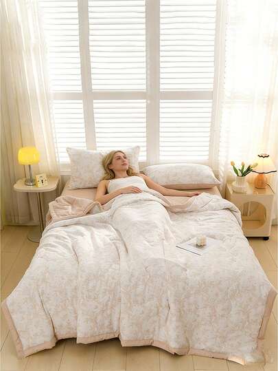 1pc Soy Fiber Summer Quilt, Air Conditioning Quilt, Skin-Friendly Fabric, Cloud-Like Soft Touch, Moisture-Wicking, Anti-Pilling, Lightweight, Silky Smooth Feel, Suitable For Bedroom Decor, Wedding Supplies, Valentine's Day, Easter Gifts, Mother's Day Gifts, All Seasons