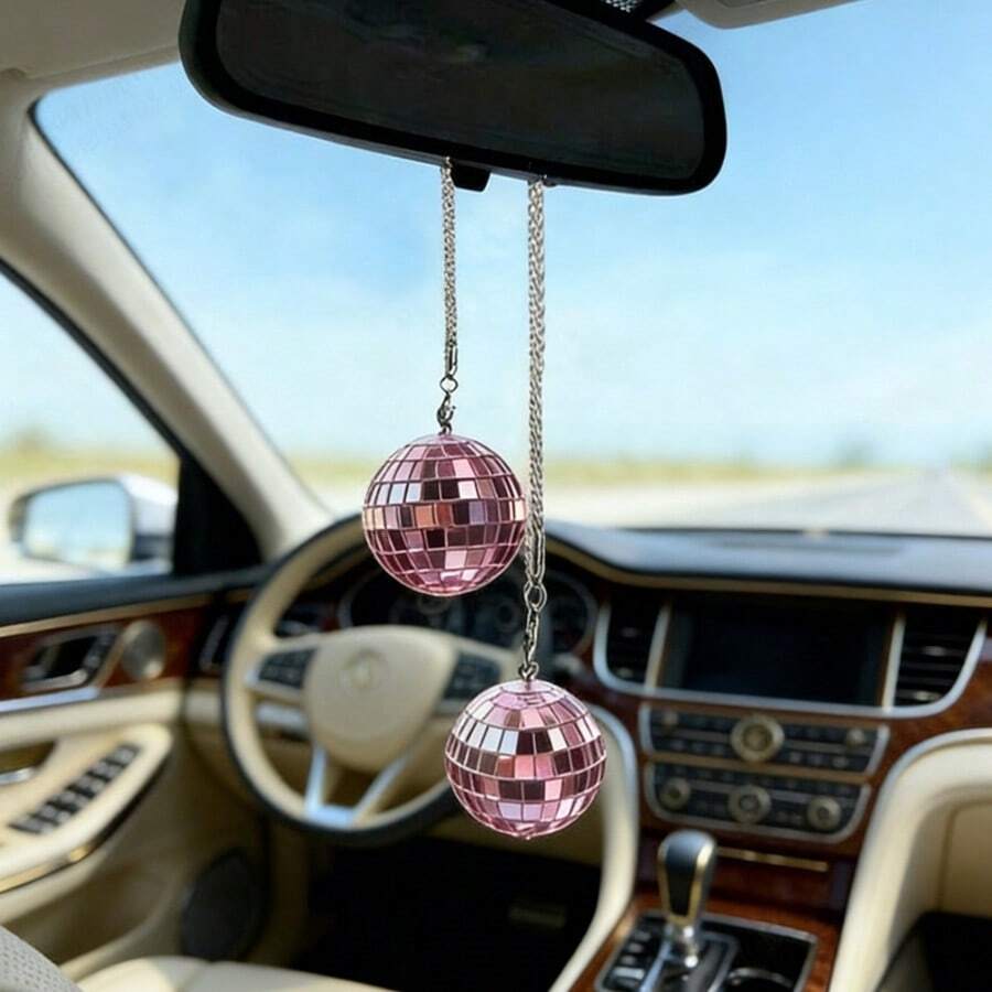 這款迪斯可球車內掛飾燈是一款吸睛的裝飾掛燈,在陽光下能發出彩色光斑。(拉繩式,易損) - 迪斯可球掛飾 - 查看 1
