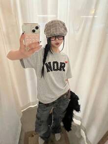 Áo thun ngắn tay nữ mùa hè dáng rộng, chất liệu cotton, in chữ và hoạt hình. - Màu xám nhạt - Xem 1