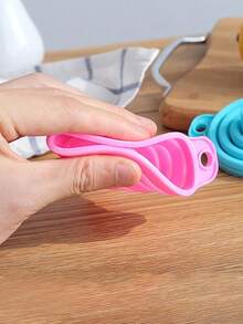 2 st vikbara trattar i plast, utdragbara kökstratt - Visa 8