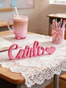 1个定制教室姓名牌，个性化教师办公桌姓名牌。这款色彩鲜艳的定制姓名牌是任何教室的完美装饰。它采用活泼的校园主题边框，并可个性化定制教师姓名、年级或科目，是理想的返校礼物、教师节办公桌装饰和圣诞礼物。 - 彩色 - 查看 3