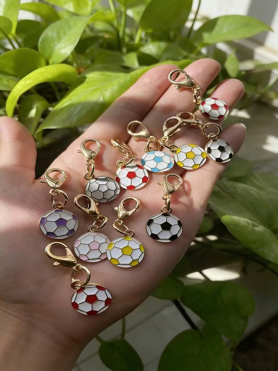 7pcs Soccer Keychain, Unisex Casual Bag And Shoe Accessory, For Birthdays And Christmas, Mixed Colors - Multicolor - View 1