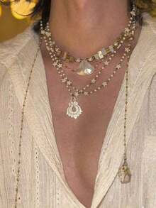 This Handmade Designer Calla Lily Necklace Is A Women's Necklace Featuring A Crystal And Pearl Tassel Pendant. It Is Adorned With An Elegant French Floral Pattern And Bohemian Style, Making It Very Suitable For Parties, Banquets, Weddings, Holidays, Vacations, Dates, And Other Occasions. - Hồng - Xem 10