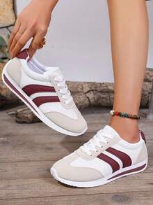 大码女式休闲运动鞋，学生鞋，米色时尚滑板鞋，平底撞色系带舒适运动鞋 - 紅色 - 查看 2