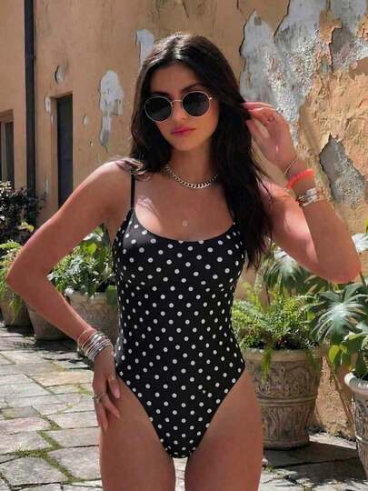 Nuevo traje de baño de una pieza con contraste blanco y negro, ideal para vacaciones en la playa, fiestas y citas