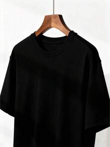 One Unisex Short-Sleeved Crew Neck T-Shirt, 180g, Designed By Y2K Artists In The Bababask Style. Classic, All-Black, And Versatile, It's Perfect For Everyday Wear, Camping, Concerts, Hip-Hop, Rock, And Rap Events, And Features Celebrity-Inspired Designs. Ideal For Festivals, Autumn, And Year-Round Wear. - 黑色 - 查看 6