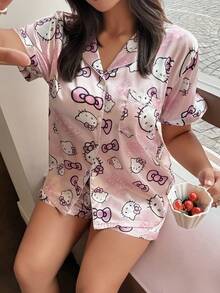 Sanrio Hello Kitty 2026 大尺碼真絲睡衣套裝，短袖前開扣翻領蝴蝶結卡通可愛款，前口袋對比滾邊設計 - 粉色 - 查看 1
