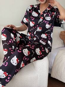 Sanrio Hello Kitty 2026 短款與長款絲綢睡衣套裝，短袖前開扣翻領蝴蝶結卡通可愛款，前開扣口袋對比包邊設計 - 黑色 - 查看 5