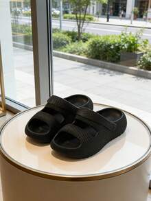 1 đôi dép xăng đan đế dày EVA cho thanh thiếu niên, thiết kế liền khối mềm mại, kiểu dáng thoải mái, thích hợp cho mùa xuân và mùa hè. - màu đen - Xem 1