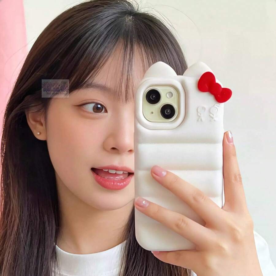 [Best Seller] Cute Korean New Design Down Jacket With 3D Ribbon And Cat Ears, TPU Soft Phone Case For IPhone 17/17 Pro/17 Pro Max/16/16 Plus/16 Pro/16 Pro Max/15/15 Plus/15 Pro/15 Pro Max/14/14 Plus/14 Pro/4 Pro Max/13/13 Pro/13 Pro Max/12 Pro Max. Gorgeous, Luxurious Feel, Waterproof, Shockproof, Drop-Proof, And Scratch-Resistant. A Perfect Gift For Your Girlfriend. - trắng - Xem 1