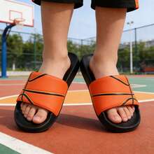 Nuevas sandalias deportivas para niños de primavera/verano, zapatillas tipo zapatilla de baloncesto para niños con estilo slip-on, suela suave antideslizante, uso casual en el hogar para niños mayores - Negro - Ver 5