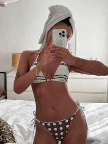 Bộ bikini nữ thanh lịch, kiểu dáng thường ngày, gồm 2 món, họa tiết retro Y2K, in hai mặt, tam giác kẻ sọc chấm bi nâu, phong cách dễ thương, thích hợp cho hồ bơi, kỳ nghỉ hè, tiệc bể bơi, lễ hội âm nhạc, du lịch nhiệt đới, đám cưới. - Đen và trắng - Xem 5