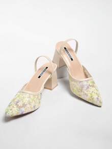 Nuevos zuecos de tacón alto estilo chino en color blanco, sandalias convertibles con punta puntiaguda y bordado de encaje para mujeres - Amarillo - Ver 5