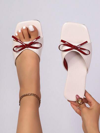 Giày sandal nữ mùa hè mới màu đỏ, trắng, be thắt nơ, mũi vuông, gót mỏng, thanh lịch, thích hợp cho hẹn hò, tụ họp, đi làm, đi dạo, đi biển, sự kiện trang trọng, quà tặng Ngày Valentine, quà sinh nhật cho bạn gái, bạn thân.