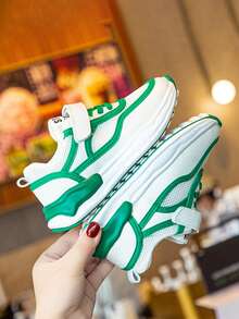 1 Pair Kids' Green & White Contrast Color Print Decor Breathable Mesh Fabric Sneakers, Round Toe Low-Top + Lace-Up Thick Wavy Sole Casual Sports Shoes For Daily, School, Outdoor Play - Green - View 5