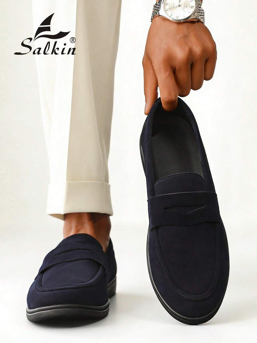 Salkin 设计师款男士休闲乐福鞋,纯色仿麂皮绒面革,柔软舒适,防滑耐磨,适合休闲、商务、派对、婚礼等多种场合,春夏秋季均可穿着。尺码齐全,建议选购大一码。 - 藏蓝色 - 查看 1