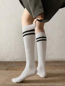 2pairs Women's Comfortable Black & White Stripe Over Knee High Socks For Fall And Winter, Cozy - 黑與白 - 查看 4