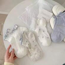 4 Pairs Cute Bow Ruffle Short Socks Women Soft Knit Lace Short Socks Sweet Lolita Style Ankle Socks - Multicolor - View 5