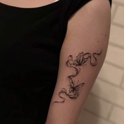 1 pieza Tatuaje temporal de hierbas que dura de 7 a 14 días, pegatina de tatuaje temporal con patrón de mariposa abstracta minimalista y misterioso, tatuaje temporal impermeable adecuado para personas de moda