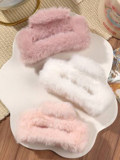 1pc Soft Plush Large Square Hair Clip, Cute Minimalist, Versatile Daily Wear, Elegant Hair Accessory For Autumn/Winter