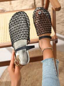 Fashionable Wide Mesh Woven Hollow Roman Sandals, Women's Flat Round Toe New Fisherman Mules - Black - View 2