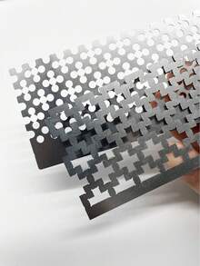 [1/2pcs]Stainless Steel Diamond Painting Ruler, Compatible With Square And Round Drills, Provides Fast Positioning And Alignment, Saves Time And Effort. Suitable For Diamond Painting Hobbyists, Practical Tool For DIY Art Creation - Steel Ruler - View 4