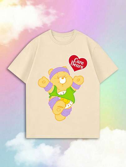 SHEIN | Care Bears 夏季女款短袖经典卡通黄熊健身趣味图案T恤，融合甜美酷炫的E-Girl风格和美式复古美学，既实用又百搭，适合健身运动、闺蜜约会、夏季购物、校园通勤、主题派对、复古市集、日常度假、节日聚会等各种场合，是打造千禧一代独特街头风穿搭的必备单品。